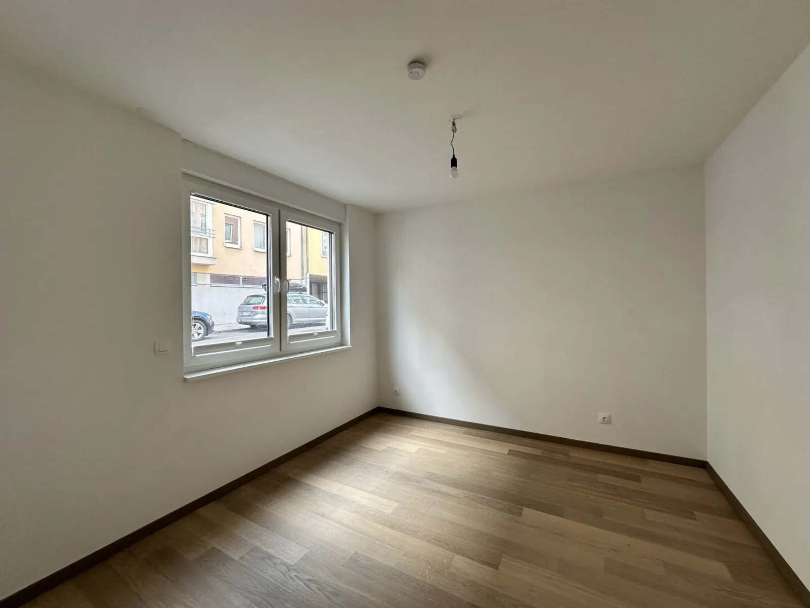 AIRBNB possible - new building for the first time - 3-room apartment with modern furnishings & perfect connections & garage parking space optional - 8/8