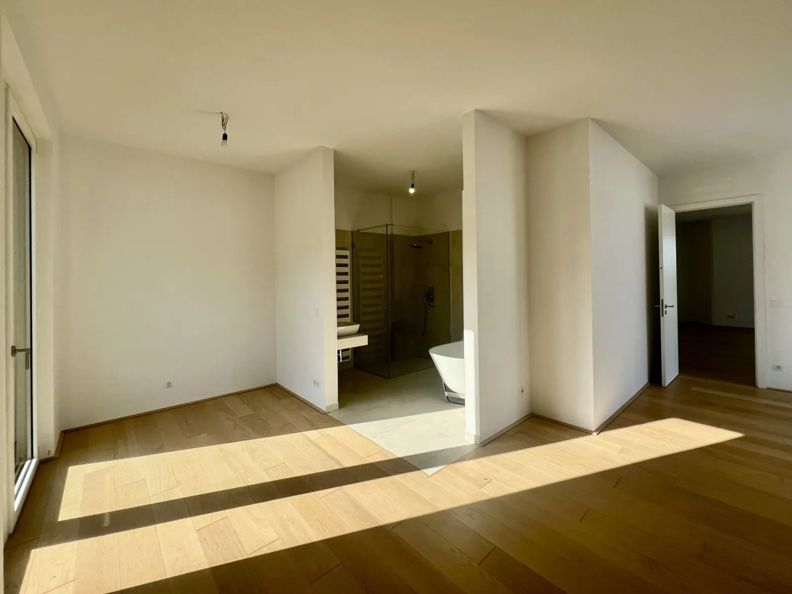 Exclusive Waterside Living: Your New Home at Kuchelauer Hafen - 8/8