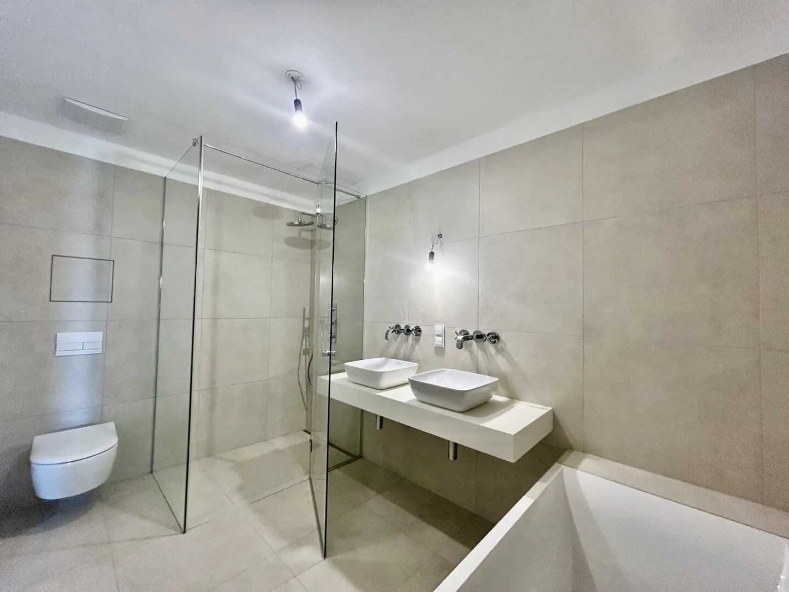 Exclusive Waterside Living: Your New Home at Kuchelauer Hafen - 8/8