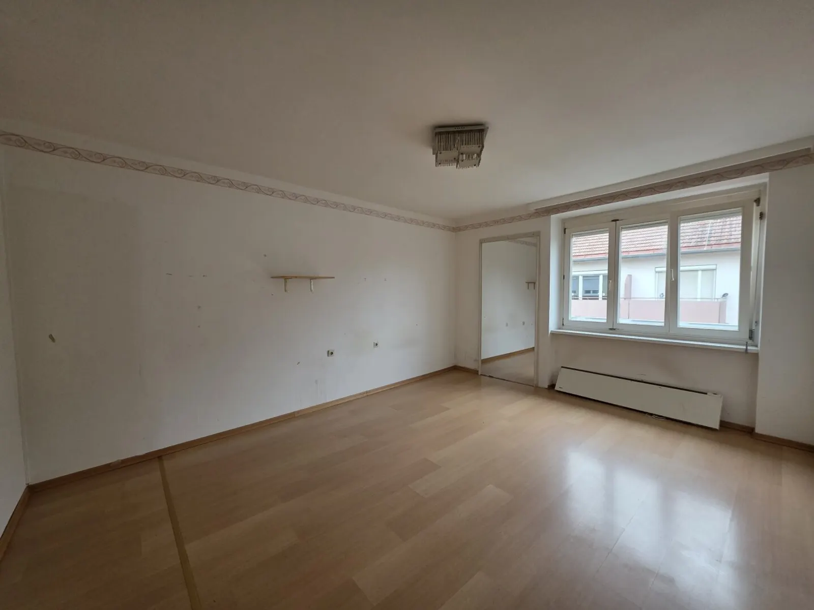 Lots of potential: apartment with a very good floor plan - 7/8