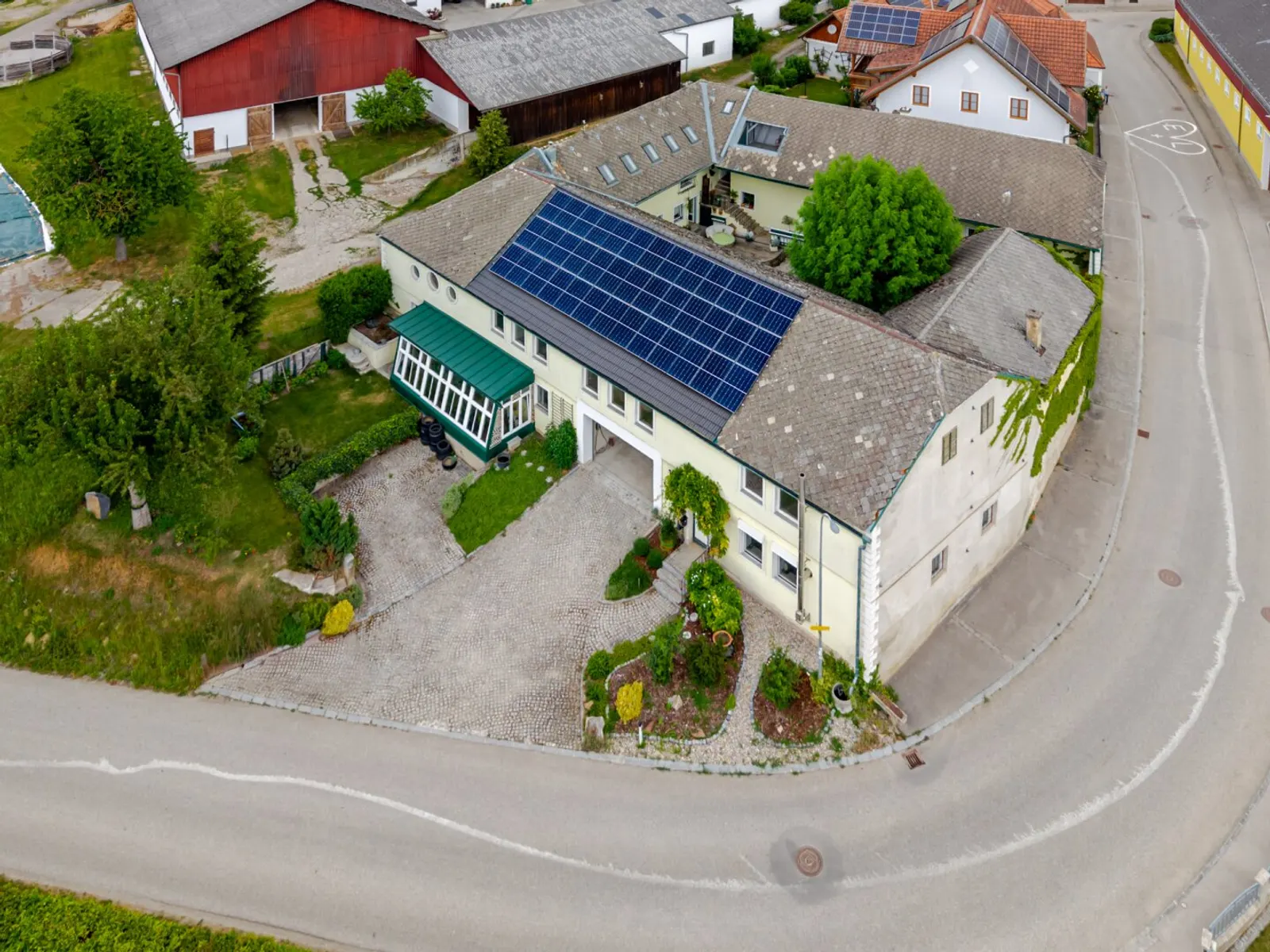 Verwirklichen Sie Ihren Traum vom Vierkanthof - Platz für Familie, Ideen & Generationen