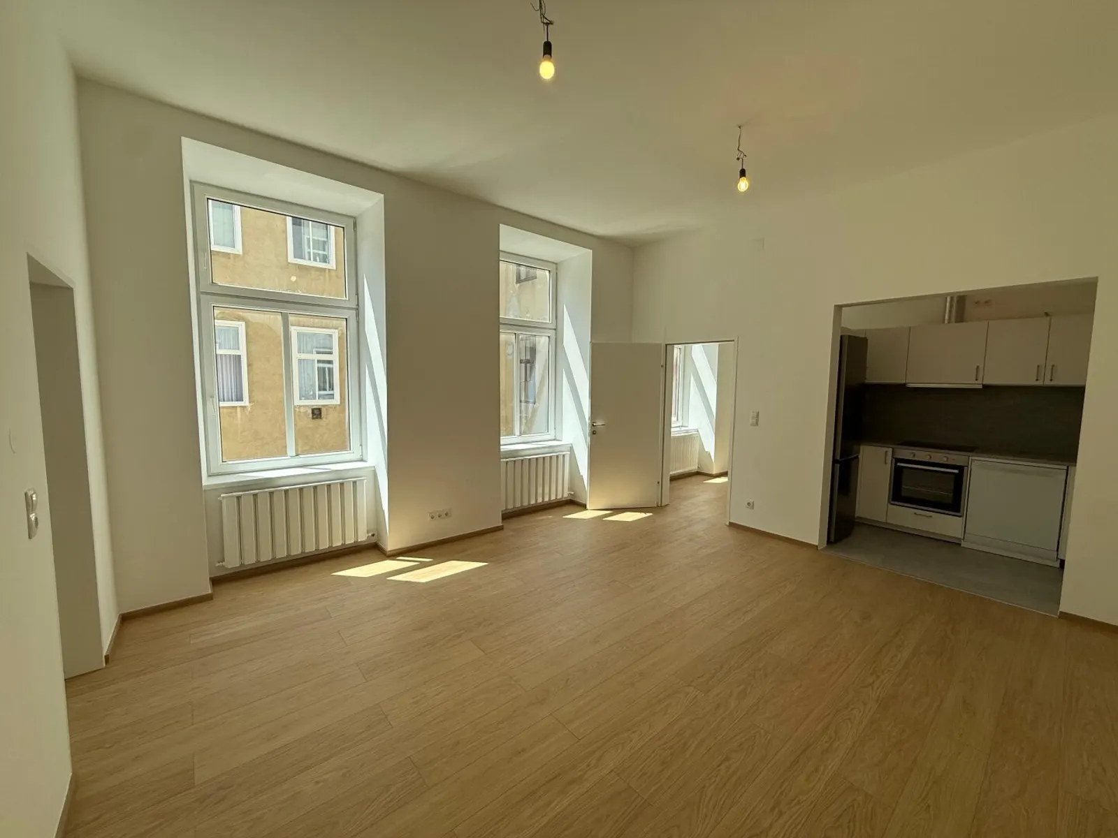 Großzügige Büro- oder Praxisfläche | 134 m² | Komplett saniert | Hervorragende Verkehrsanbindung